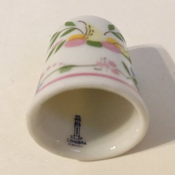 Coimbra Portugal Thimble Flowers Leaves Vine Pink Yellow Green Vintage Porcelain - Picture 6 of 7
